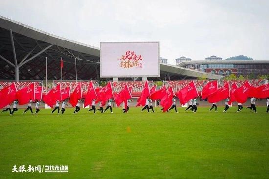 1942年的中国，陈道明有一场出格的表演，他成了全中国最有势力的人中华平易近国总统，国平易近党委员长。